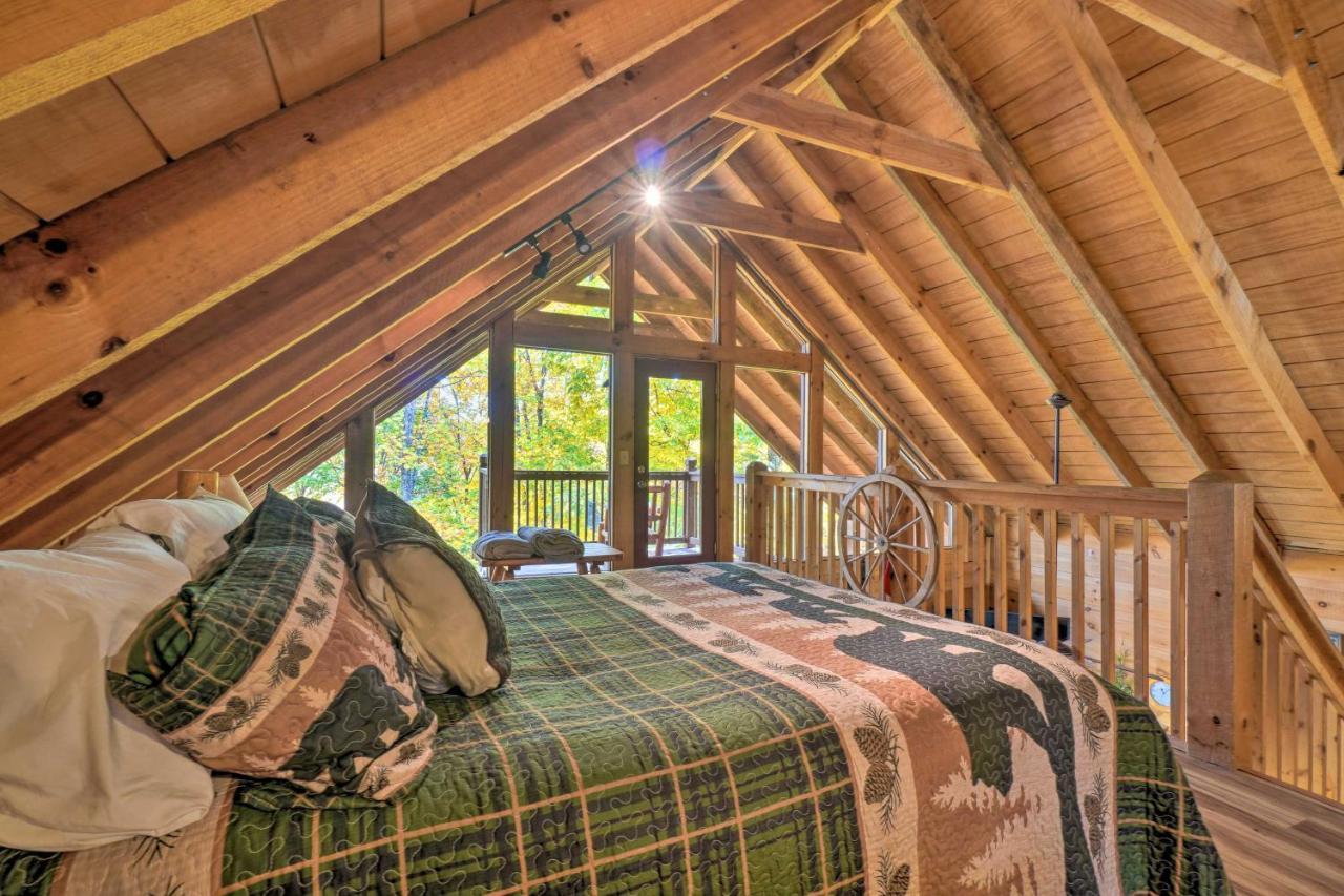Sevierville Sanctuary Hot Tub, Pool Table And Deck! Extérieur photo