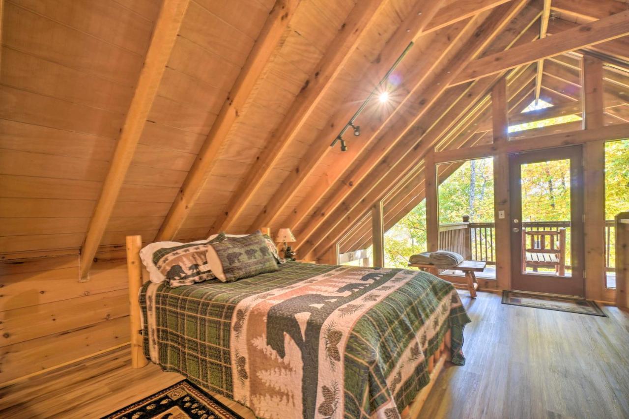 Sevierville Sanctuary Hot Tub, Pool Table And Deck! Extérieur photo