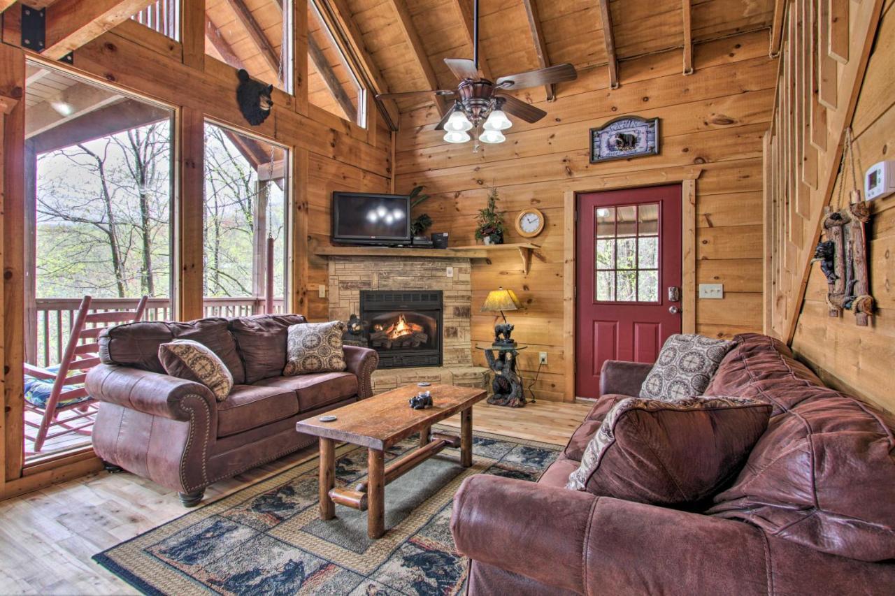 Sevierville Sanctuary Hot Tub, Pool Table And Deck! Extérieur photo