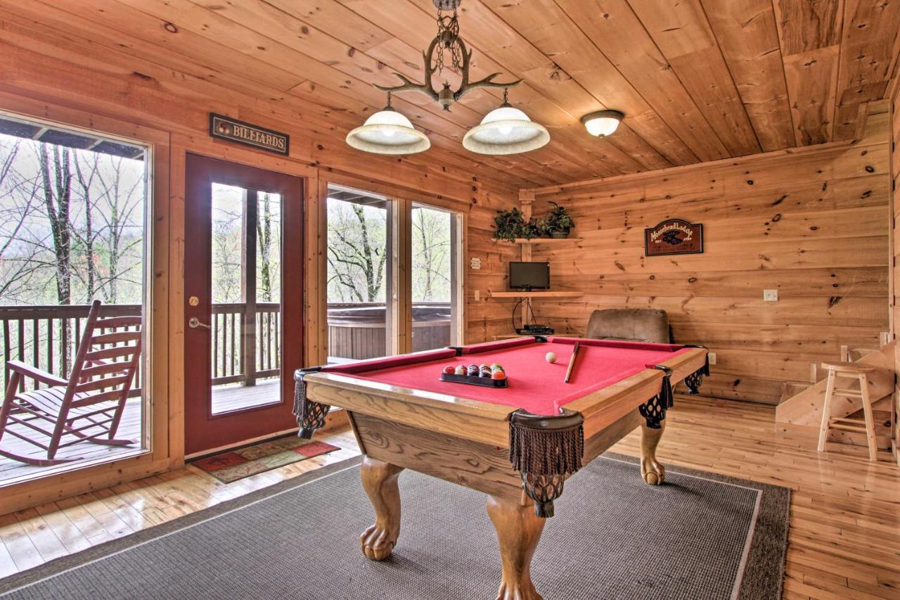 Sevierville Sanctuary Hot Tub, Pool Table And Deck! Extérieur photo