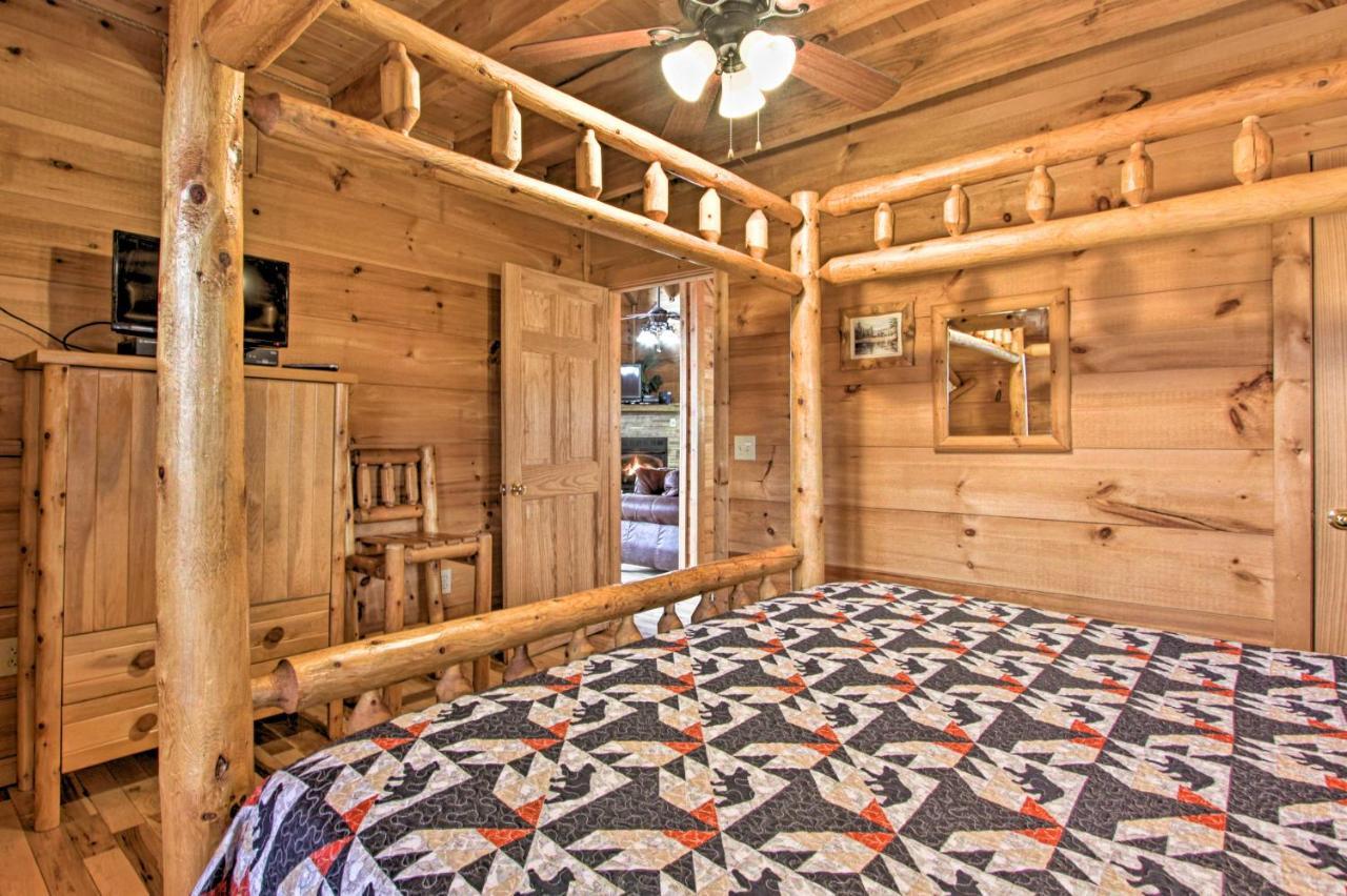 Sevierville Sanctuary Hot Tub, Pool Table And Deck! Extérieur photo