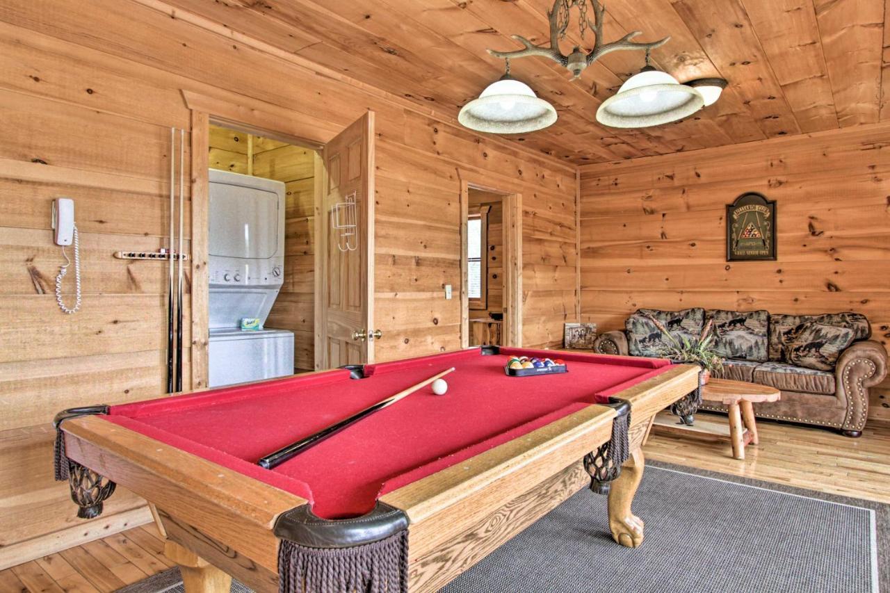 Sevierville Sanctuary Hot Tub, Pool Table And Deck! Extérieur photo